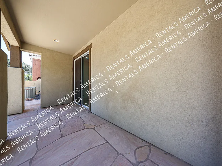 1081 N Mason Dr — Photo 41
