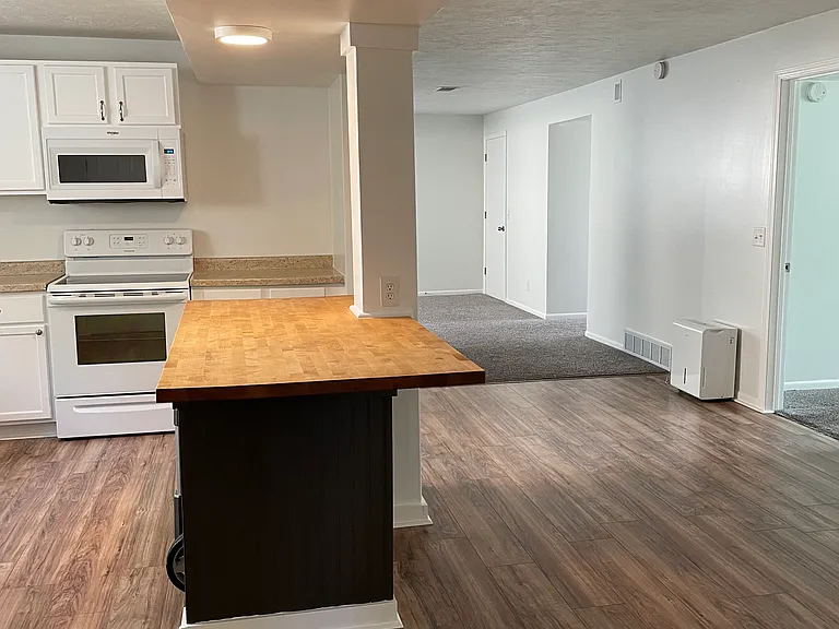 1001 Franklin Ave #UPPER — Photo 6