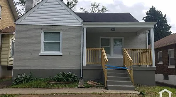 1812 Oregon Ave — Photo 1