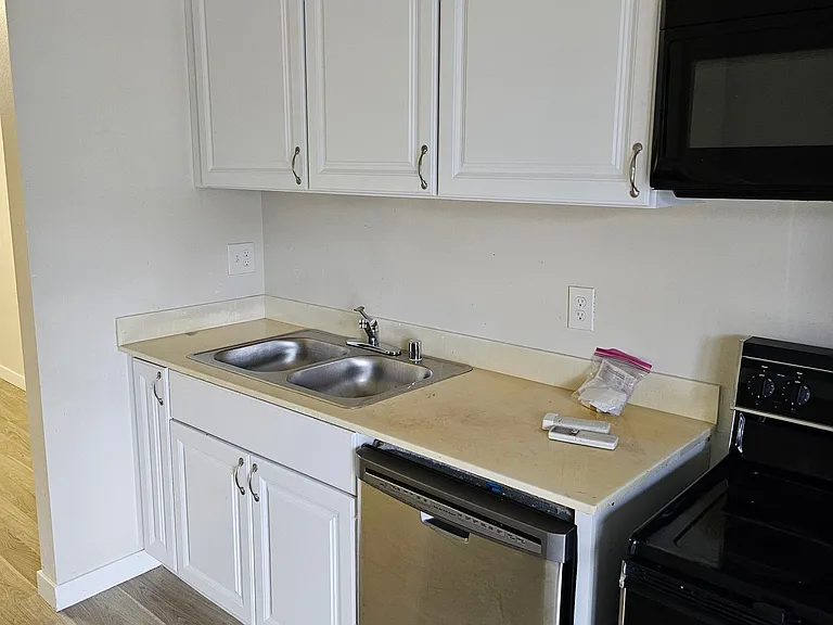 4016 Hoyt Ave #B — Photo 12