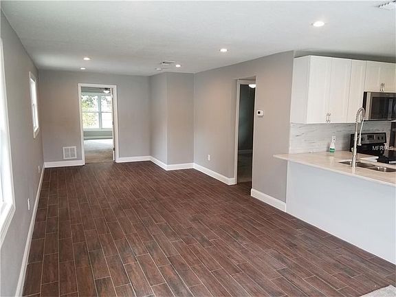 3rd image of 4026 7th Ave N