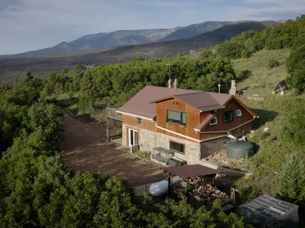 22 County Road B026, Holman, NM 87723