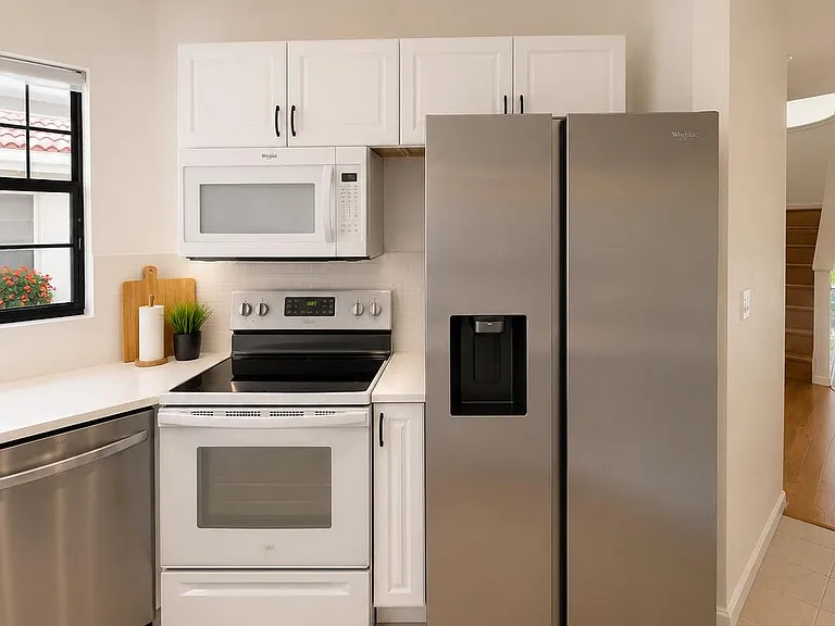 8644 Eagle Run Dr #18 — Photo 16