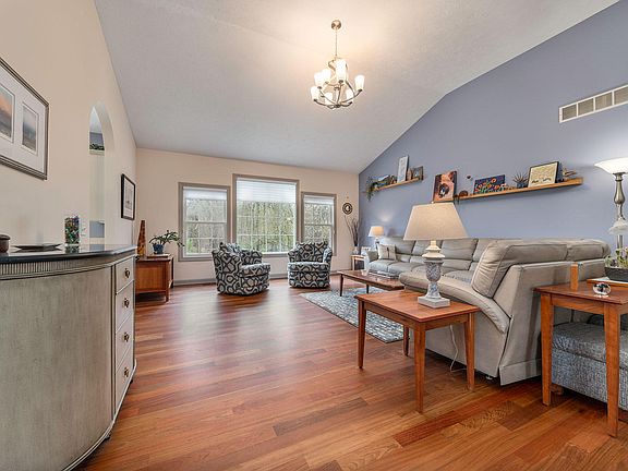 5th image of 10901 Deerfield Trl
