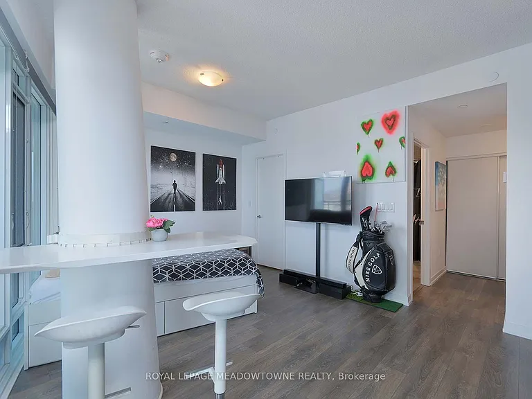 2520 Eglinton Ave W #1205 — Photo 13