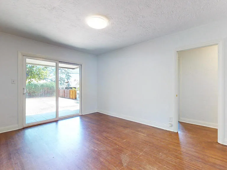 1400 N Dominion Ave — Photo 8