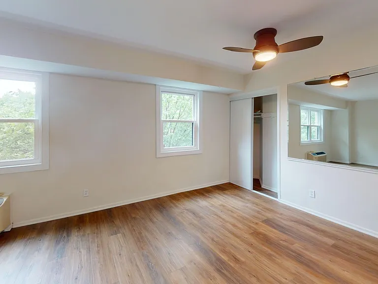 1801 Clydesdale Pl NW #412 — Photo 2