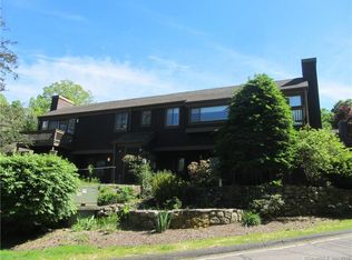 62 Heritage Vlg #A, Southbury, CT 06488