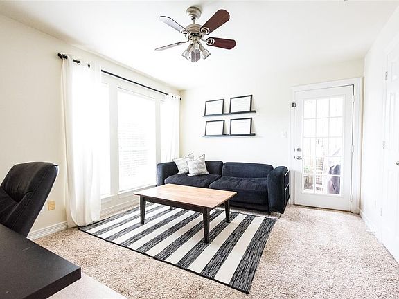 4th image of 2402 Mandell St Unit C