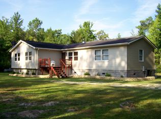 401 Becton Rd, Havelock, NC 28532