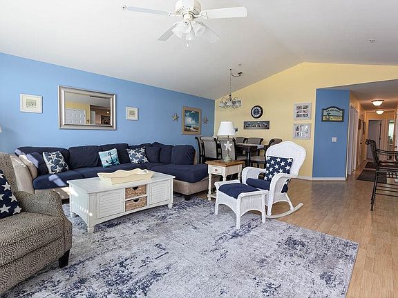 2nd image of 409 W Leaming Ave #200