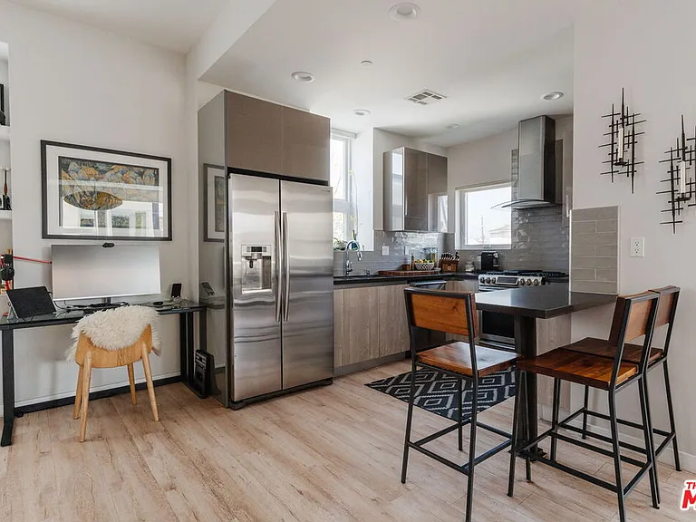 6072 Pickford St — Photo 16