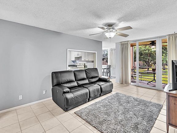 2nd image of 9400 Live Oak Place #208