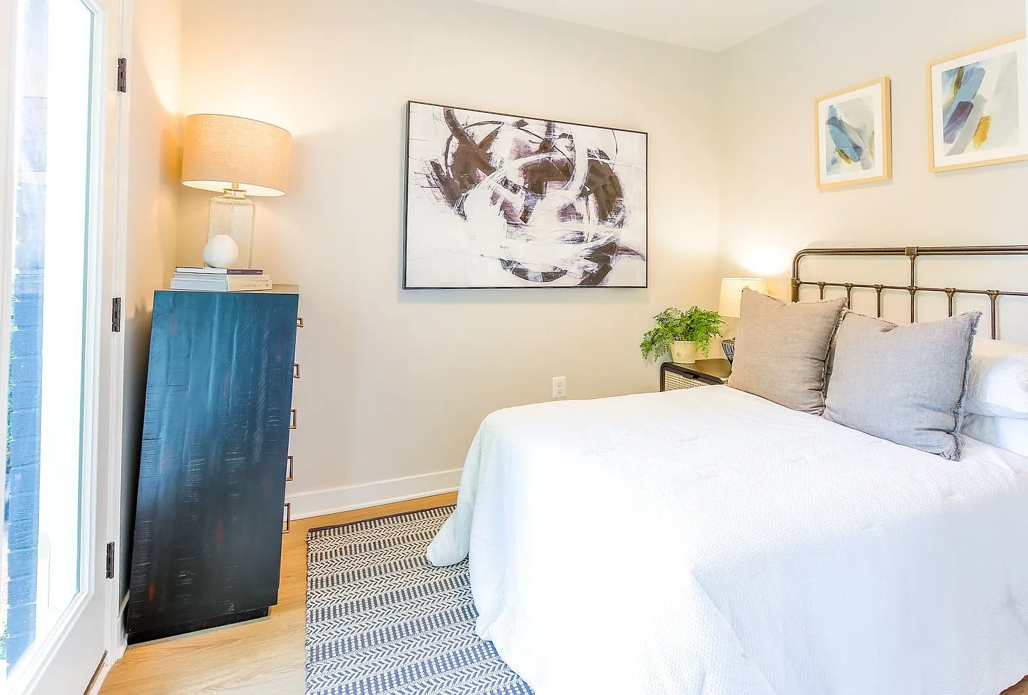 2 bed, 703 sqft, $2,790 — Photo 3
