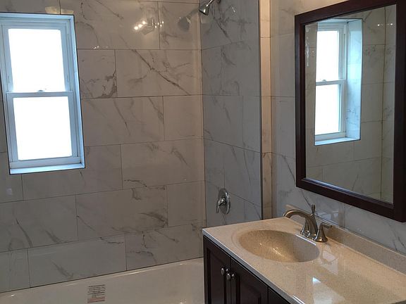 5th image of 1022 Wilcox Ave #2