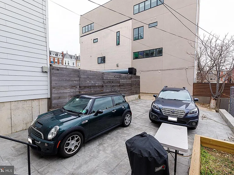 1113 Clifton St NW — Photo 44