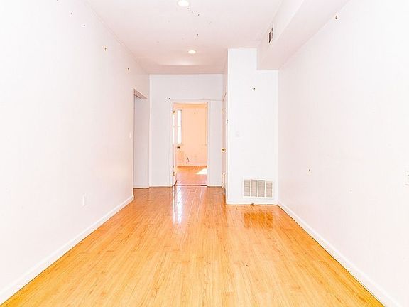 5th image of 30 Driggs Ave #3M