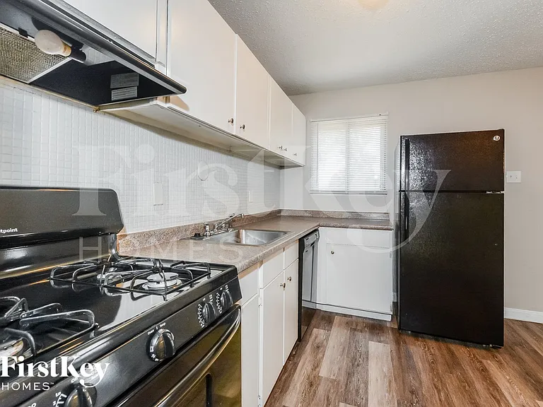 1835 Stilton Ct — Photo 6