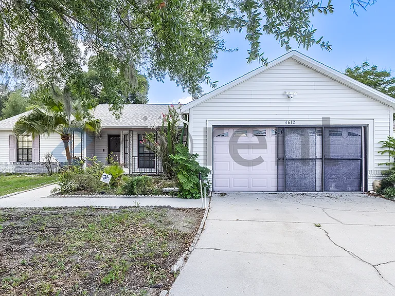 4612 Miranda Cir — Photo 1