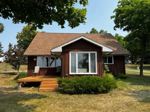 47481 Whistle Rd, Isle, MN 56342