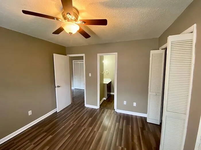 11824 E Gateway Dr SE #B — Photo 13
