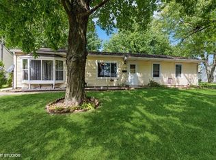 1705 Wood St, Valparaiso, IN 46383