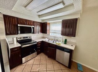 2304 Vineyard Dr, Arlington, TX 76015