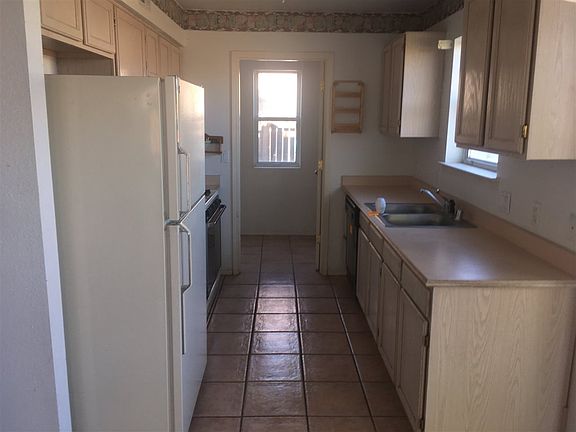 3rd image of 1027 Calle Don Roberto