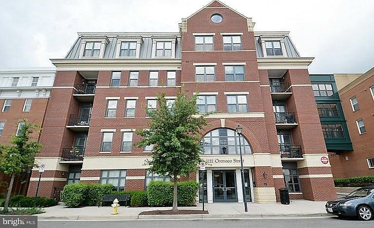 1st image of 1111 Oronoco St Unit 226
