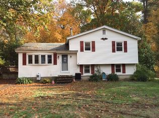 8 Arakelian Dr, Billerica, MA 01821