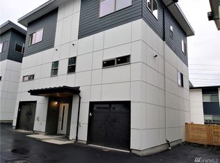 4216 S Greenbelt Station Dr, Seattle, WA 98118