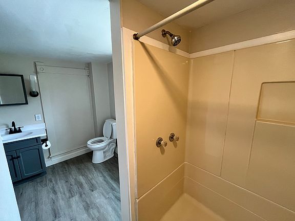 5th image of 514 E Main St #A