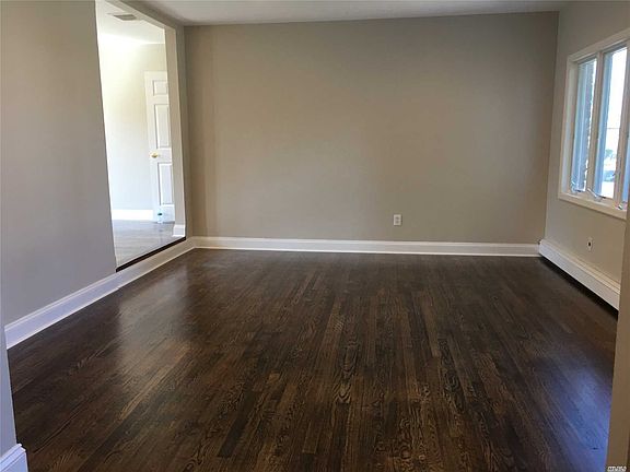 4th image of 106 Lucille Ave