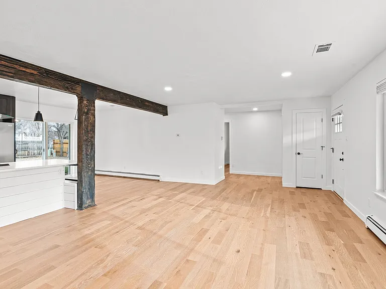 1440 Northwestern Rd — Photo 9