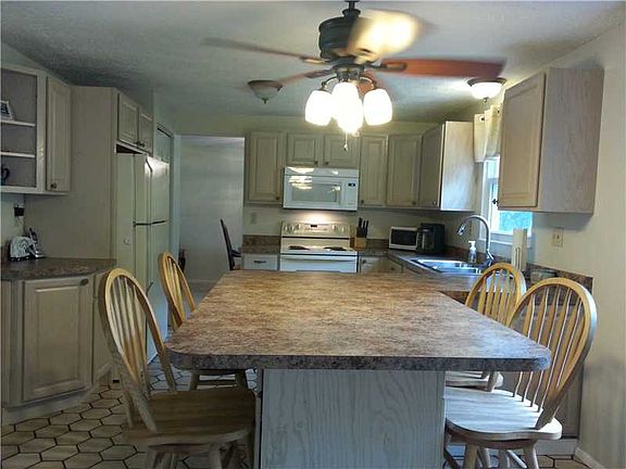 5th image of 432 Woodcock Dr