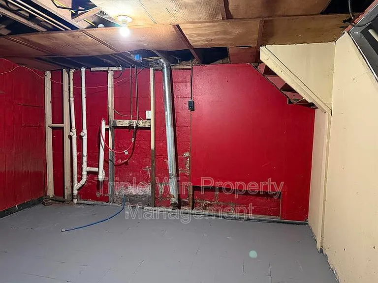 2527 Switzer Ave — Photo 25