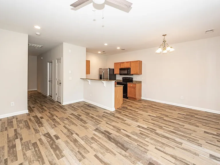 484 Truman Dr — Photo 26