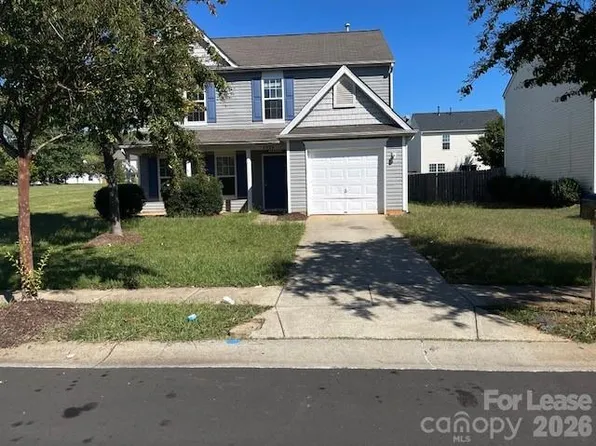 5320 Peach Place Ln, Charlotte, NC 28216