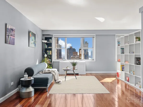 137 East 36th Street 20C image 2 of 17