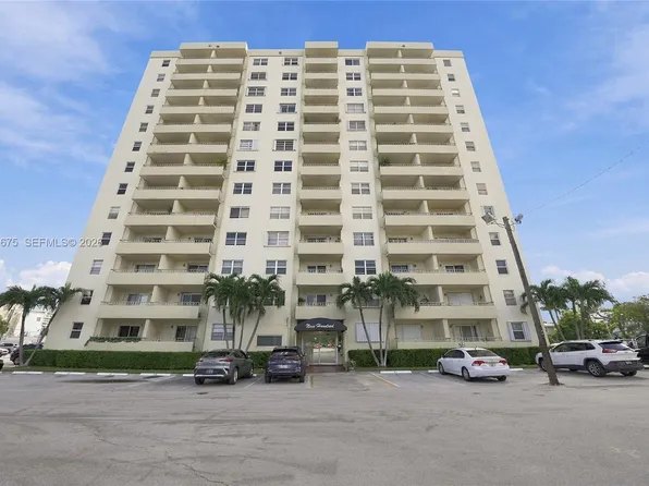 900 NE 18th Ave APT 304, Fort Lauderdale, FL 33304