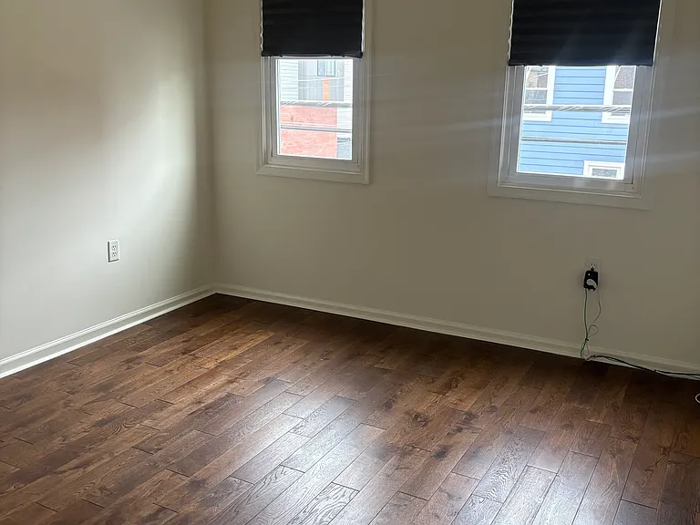 2301 E Albert St — Photo 10