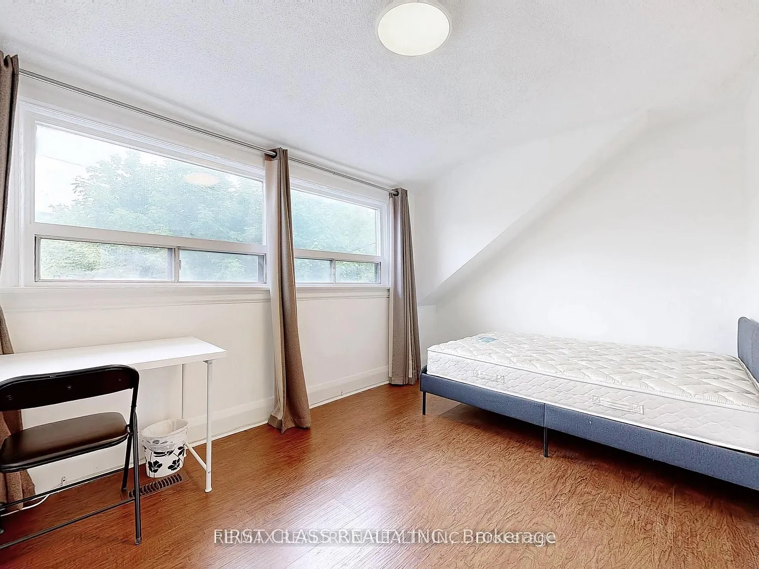 2 bed, $2,200 — Photo 1