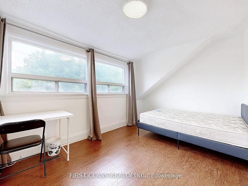 1st image of 97 Bude St Floor 2