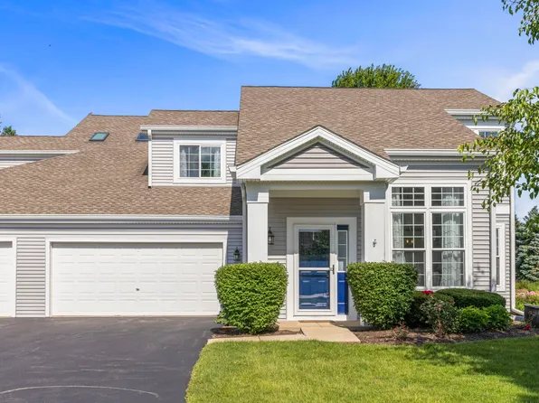 222 Grays Dr, Oswego, IL 60543