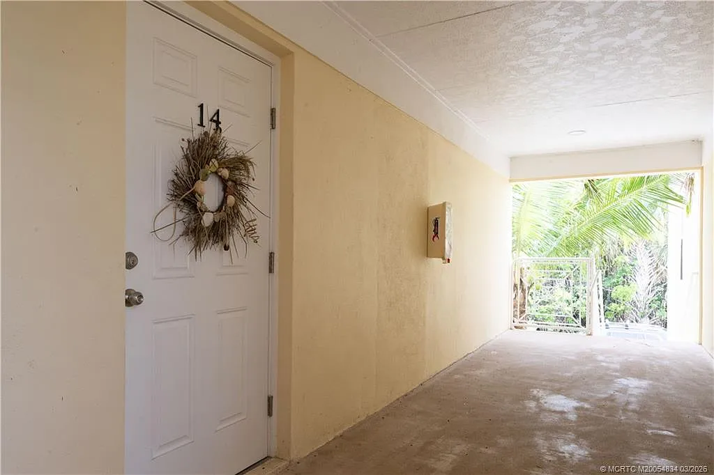 2 bed, 2.0 bath, 1093 sqft, $4,000 — Photo 2