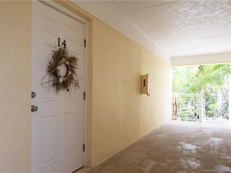 3541 NE Ocean Blvd #14 — Photo 2