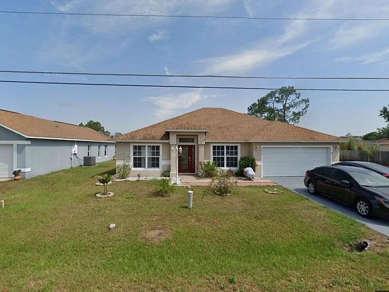 1016 Derbyshire Dr — Photo 1
