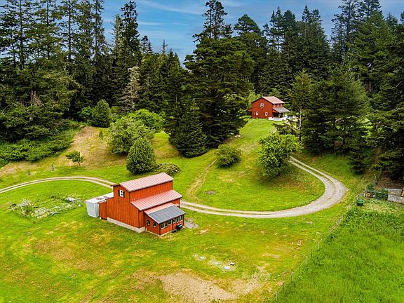 3rd image of 6483 Rohnerville Rd