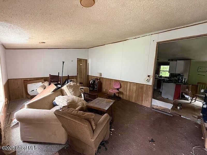 2nd image of 178 E High Street