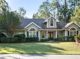 4 Peppertree Ln, Bluffton, SC 29910